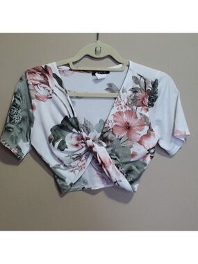 Blvd crop top size large